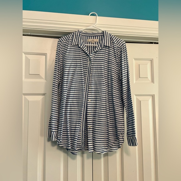 LOFT Tops - Women’s LOFT Light Blue and White Striped Button Down Shirt